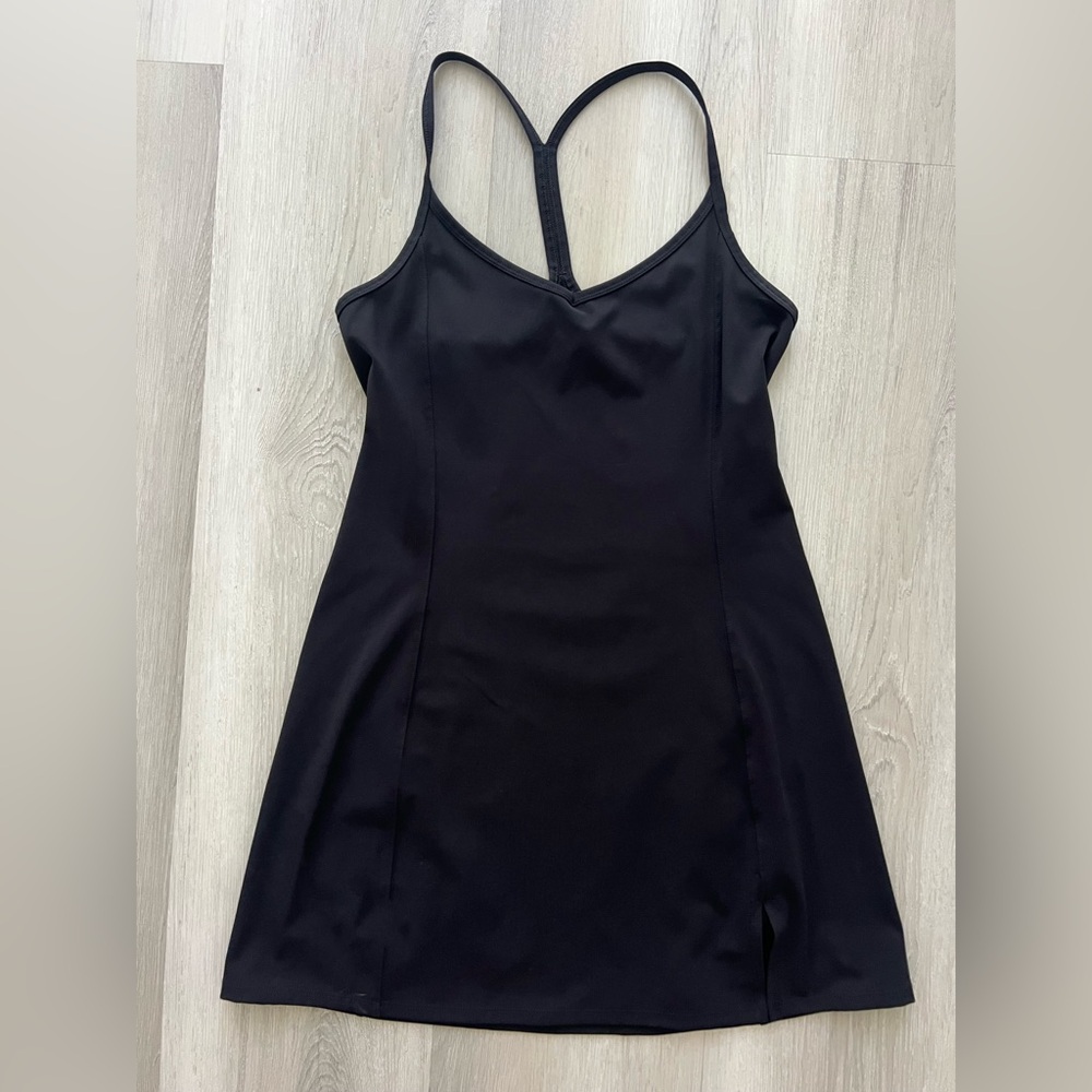 Aritzia Tna Athletic Dress